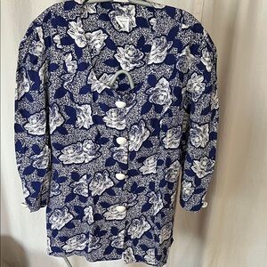 Vintage Kwai Navy Floral Women's shirt big buttons 80s